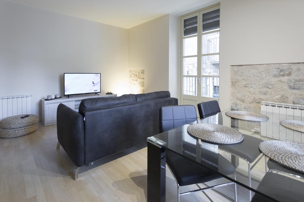 Apartmán Bravissimo Cort Reial-2B Girona Exteriér fotografie